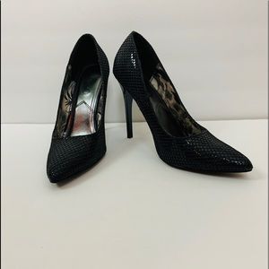 XOXO Black 4 1/2 Heels Size 8.5